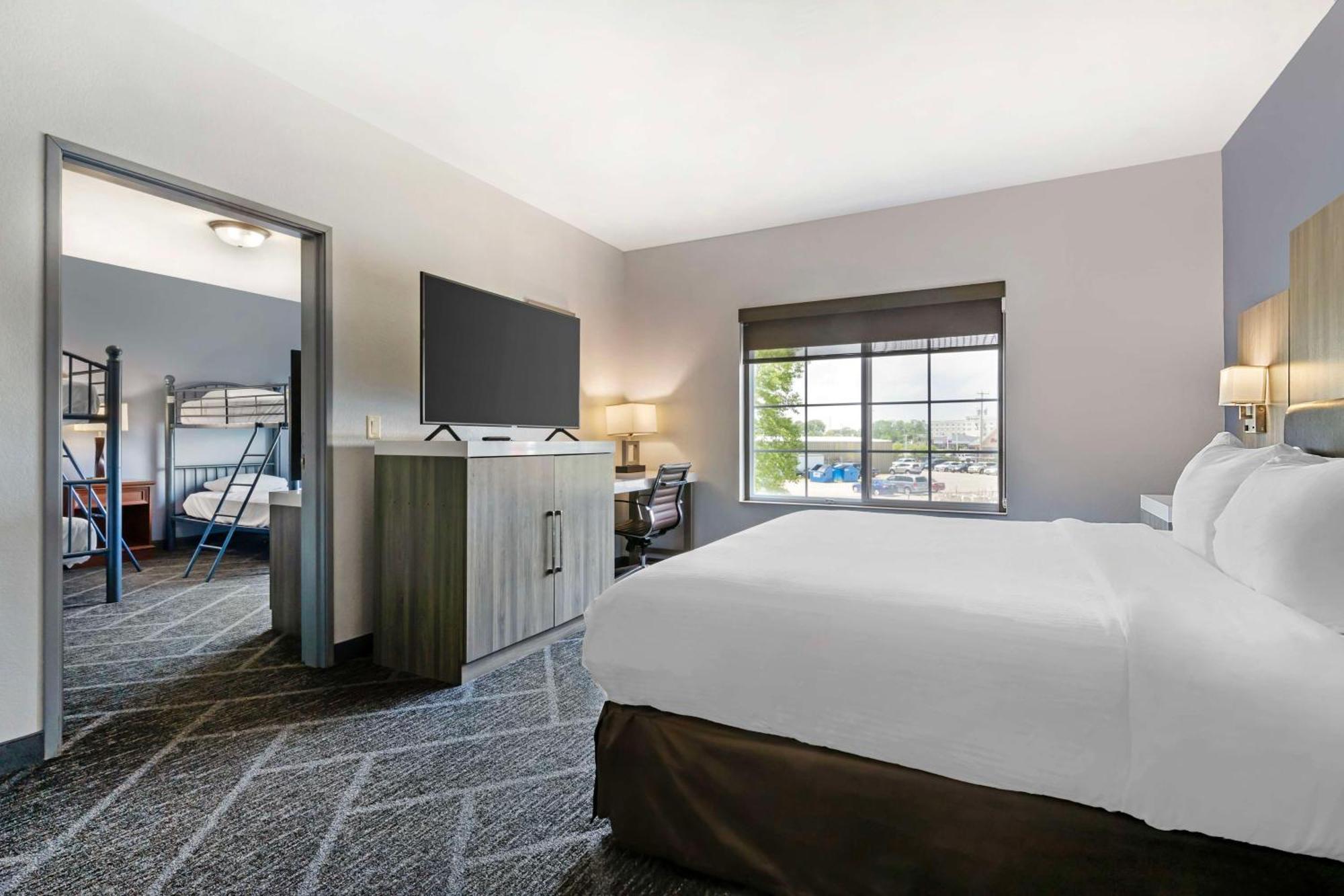Best Western Plus Appleton Airport Mall Hotel מראה חיצוני תמונה