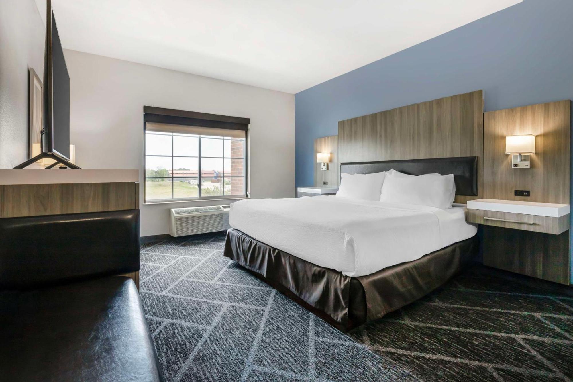 Best Western Plus Appleton Airport Mall Hotel מראה חיצוני תמונה