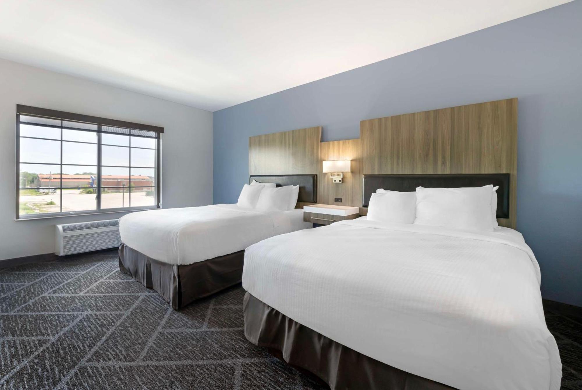 Best Western Plus Appleton Airport Mall Hotel מראה חיצוני תמונה